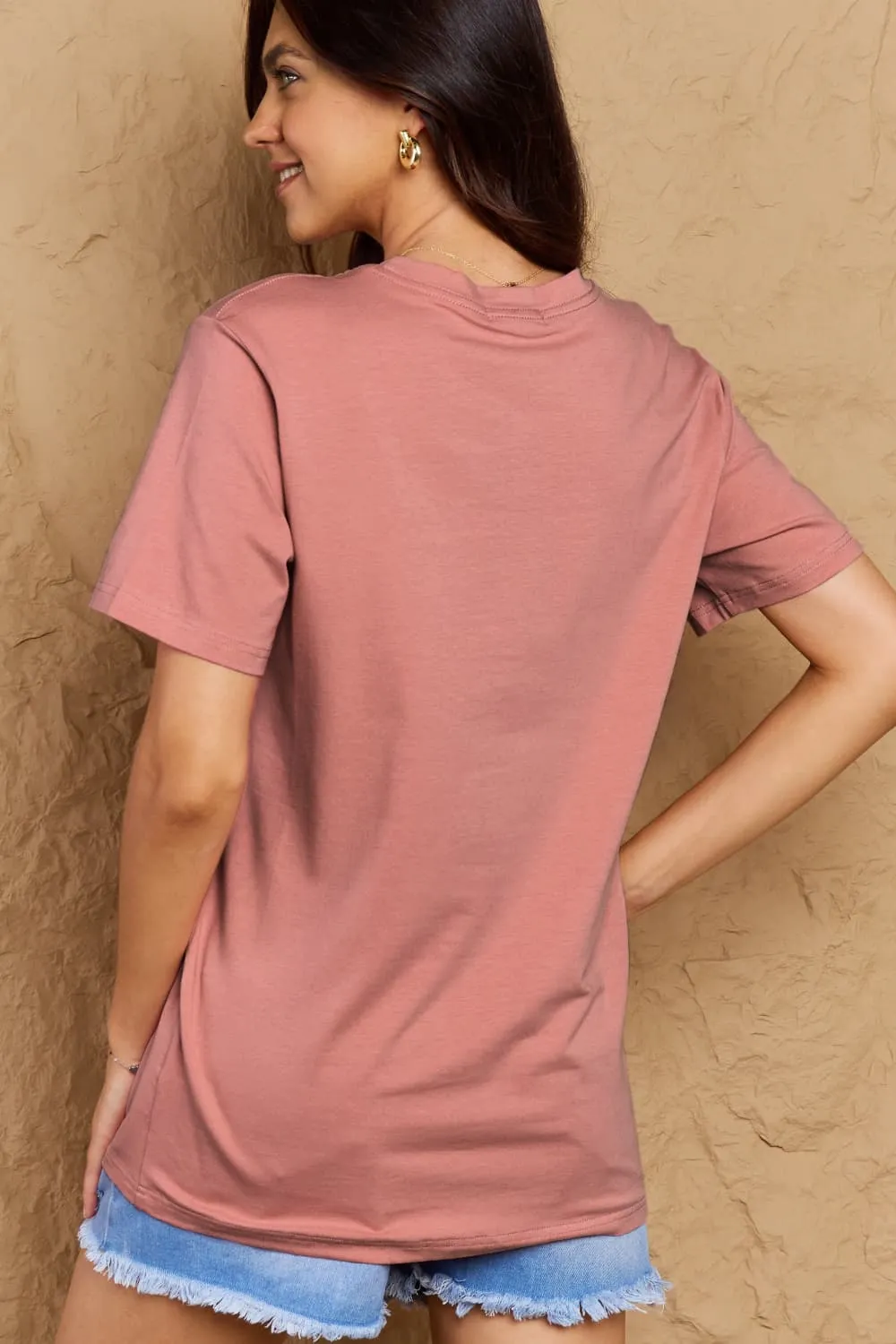 Full Size MOM LIFE Graphic Cotton T-Shirt