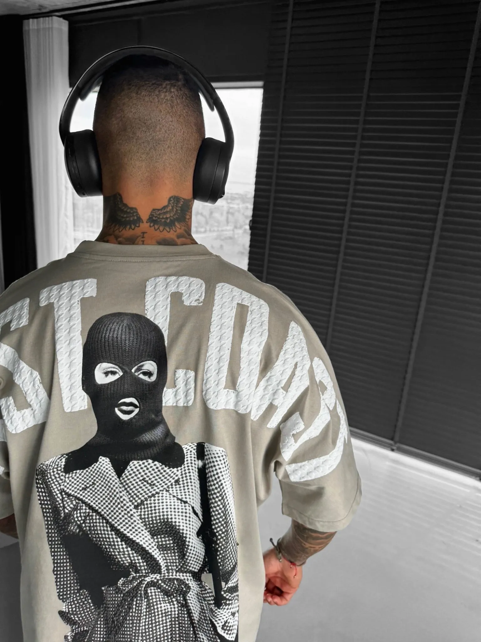 Oversize West Coast T-shirt - Stone