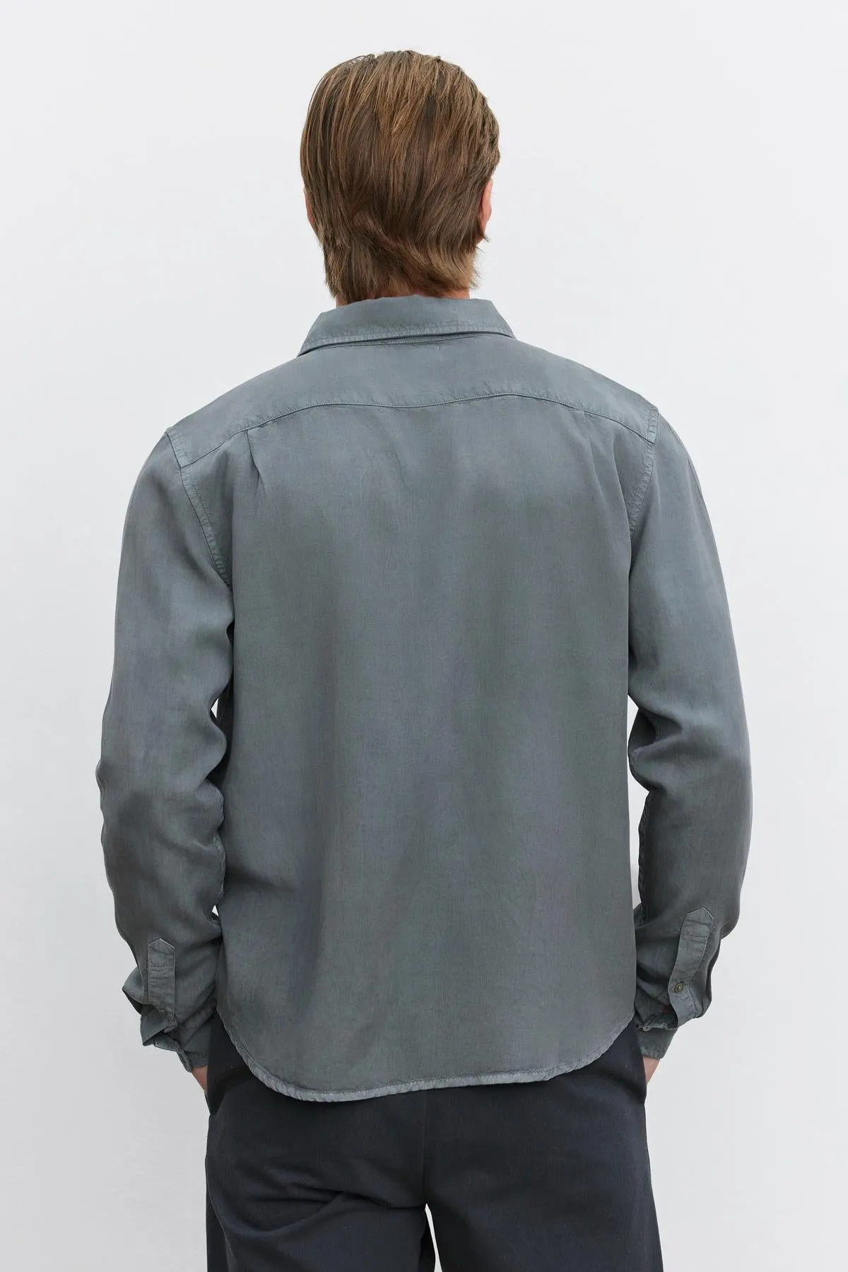 WOLF BUTTON-UP SHIRT