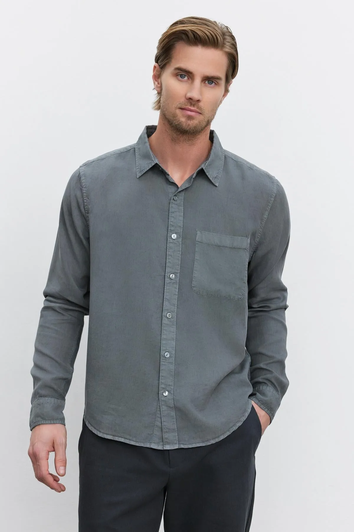 WOLF BUTTON-UP SHIRT