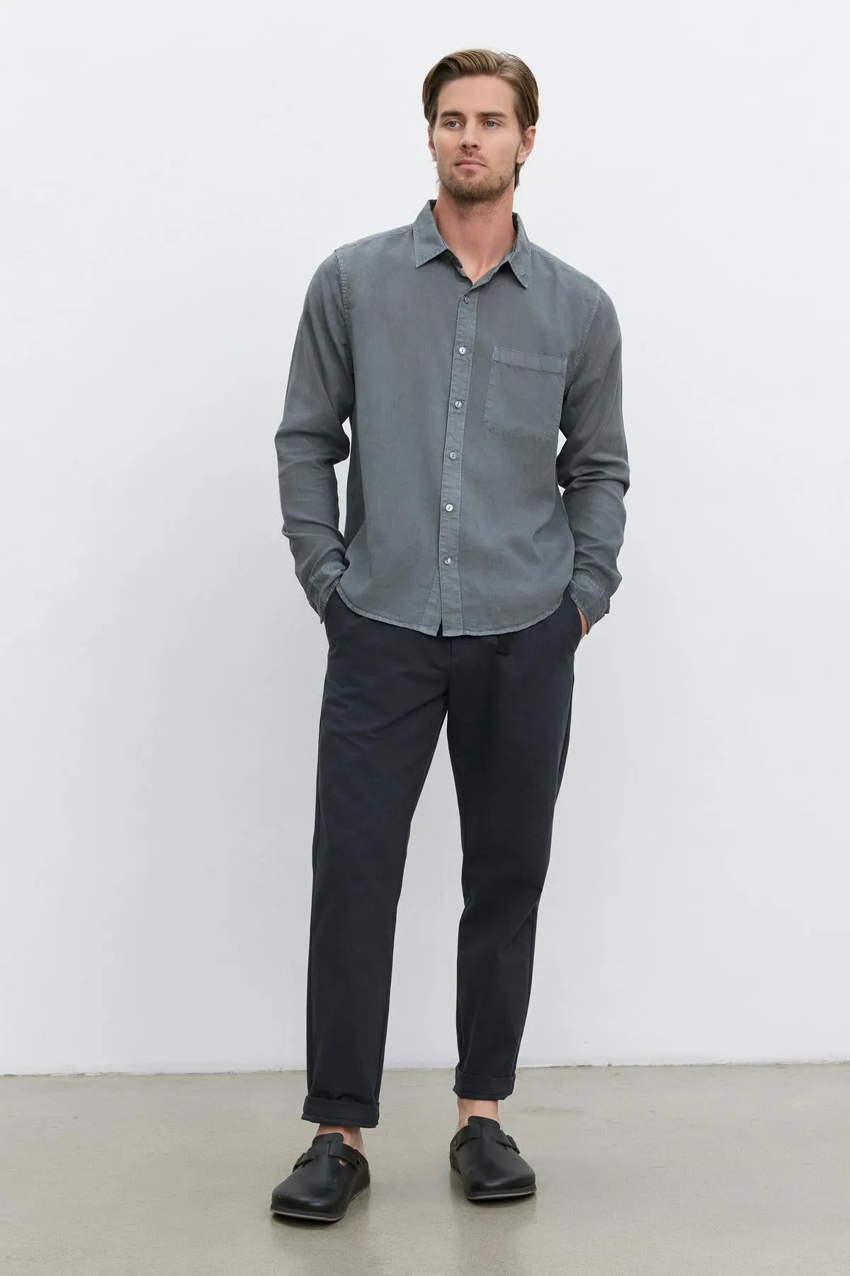 WOLF BUTTON-UP SHIRT